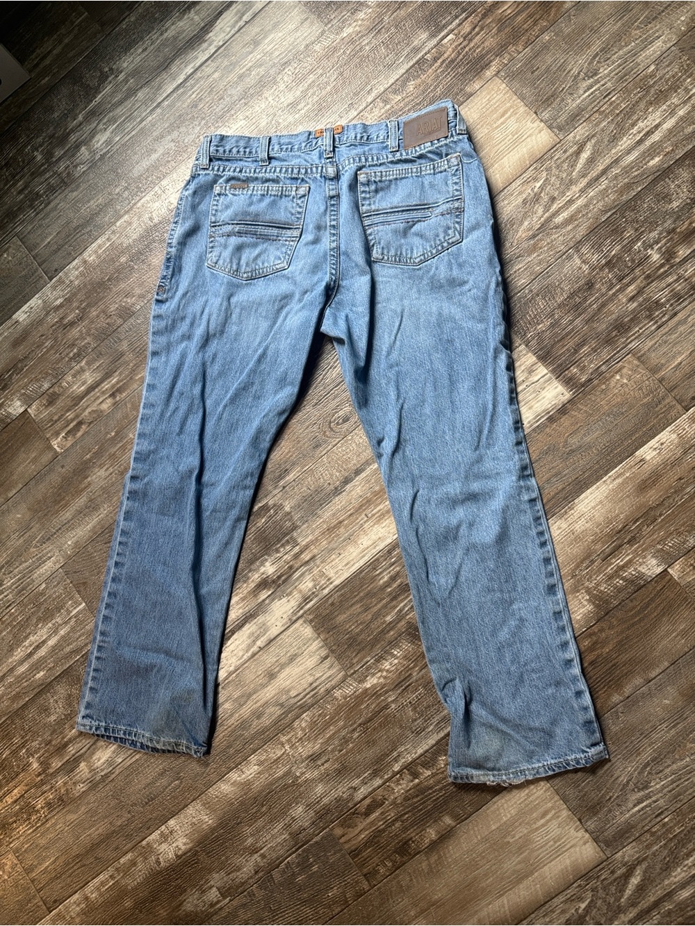 Ariat Men's Classic Medium Blue Straight Jeans